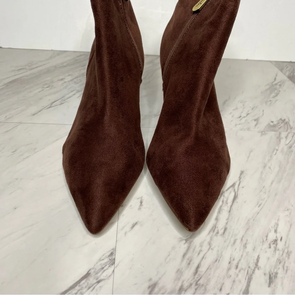Charles by Charles David Accurate Bootie 11M